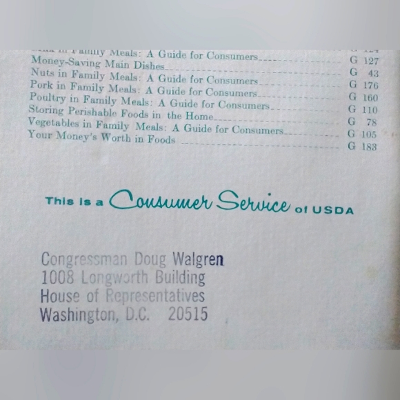 Vintage 1974 USDA Family Fare Recipe Book - Picture 3 of 4